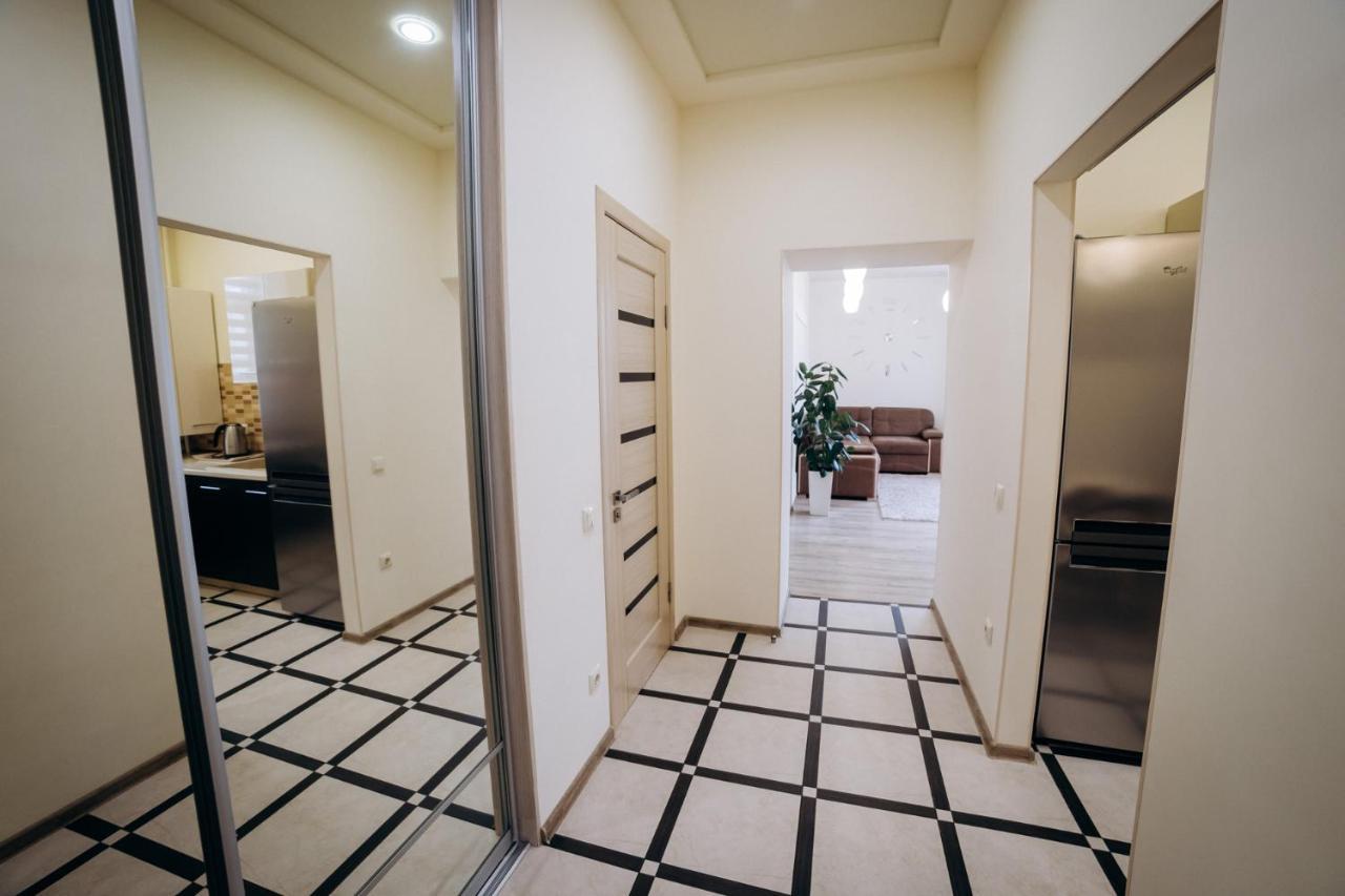 Family House Apartment Виниця Екстериор снимка