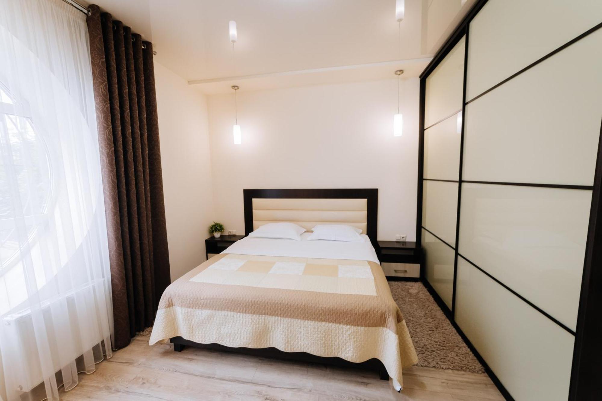 Family House Apartment Виниця Екстериор снимка